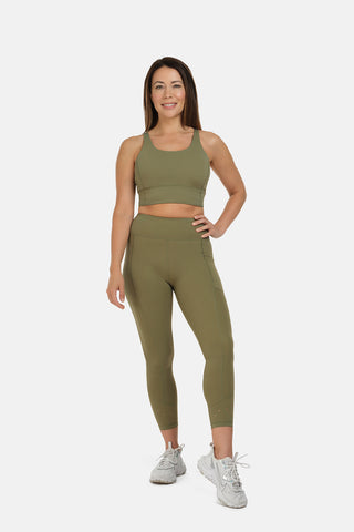 160 AFFORDABLE PETITE ACTIVEWEAR FOR PEAR-SHAPED WOMEN ideas  petite  activewear, affordable activewear, pear shaped women